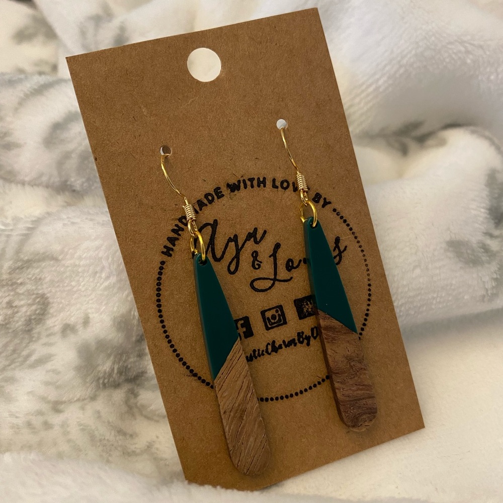 Emerald Green Long Drop Resin and Wood Earring